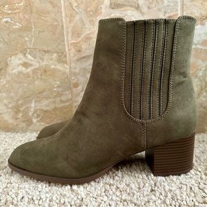 Loft Stacked Heel Chelsea Boots 9.0